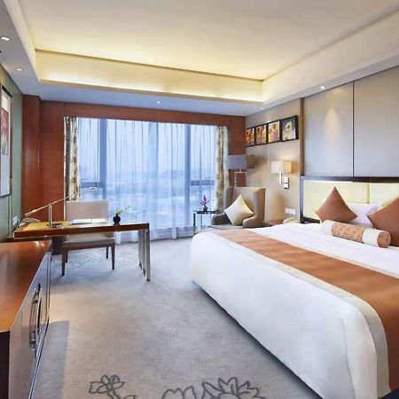 Guangzhou Changfeng Gloria Plaza Hotel Εξωτερικό φωτογραφία